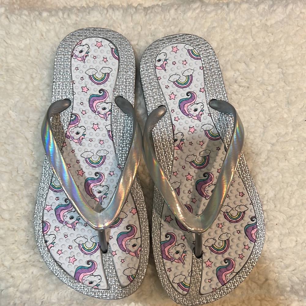 unicorn flip flops - Picture 2 of 3